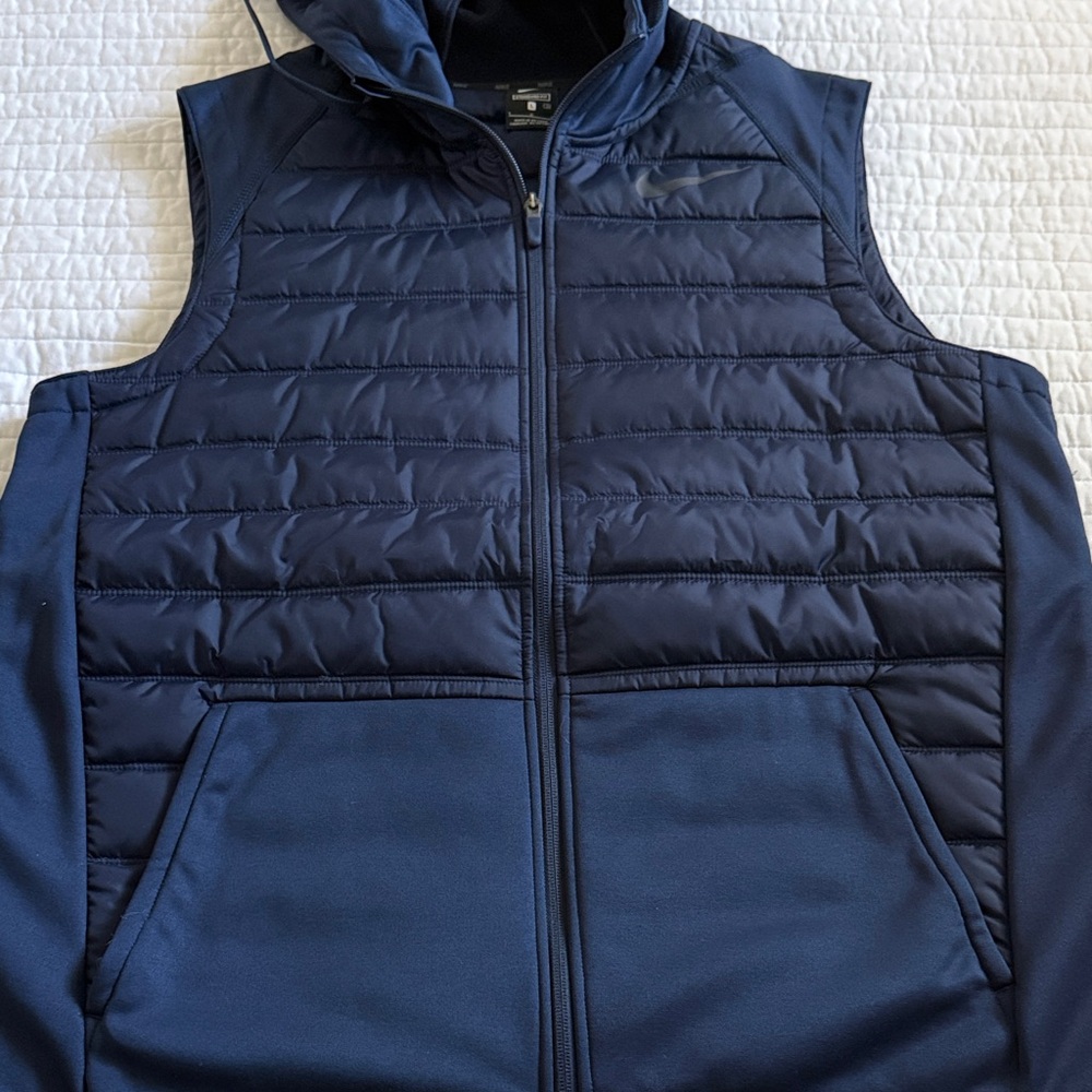 Nike Men’s Navy Quilted Hybrid Hooded Vest